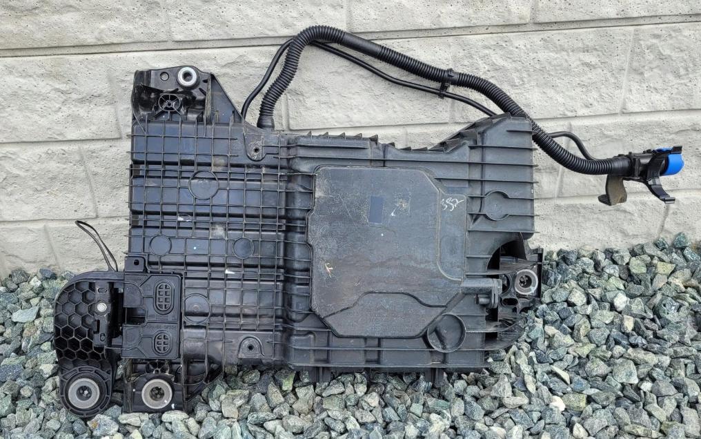 Peugeot 5008 II 3008 II 2016- Nádrž AdBlue P1002559 9825645580