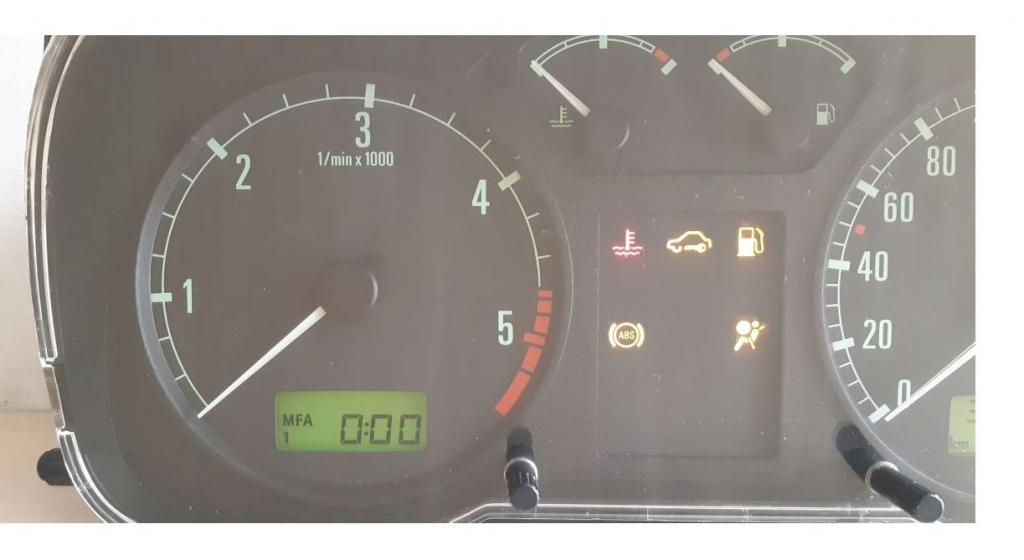 Skoda Octavia I 1996-2010 hatchback 1.9 TDI diesel MT 81 kW 1998  Prístrojová doska 1U1919034G