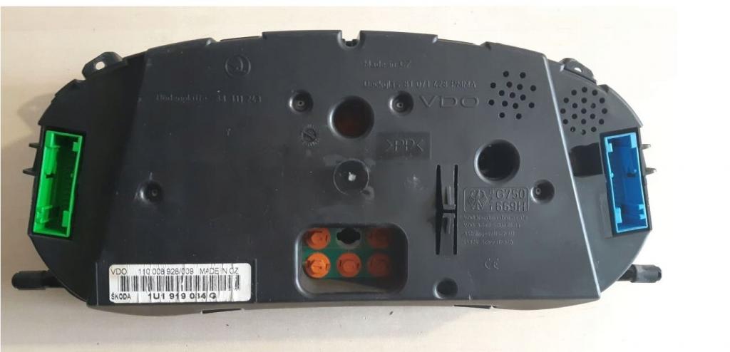 Skoda Octavia I 1996-2010 hatchback 1.9 TDI diesel MT 81 kW 1998  Prístrojová doska 1U1919034G