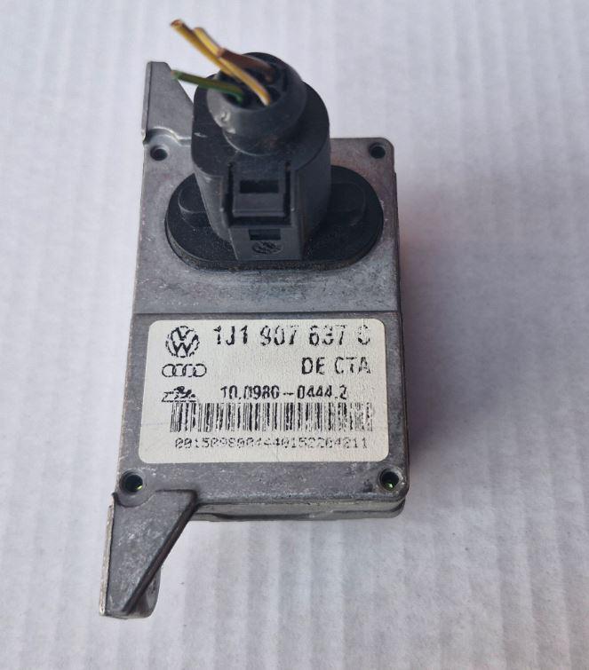 Audi A3 8L 1996-2003 hatchback 1.6 SR petrol MT 75 kW 2001  Snímač ESP 1J1907637C 1J0907655