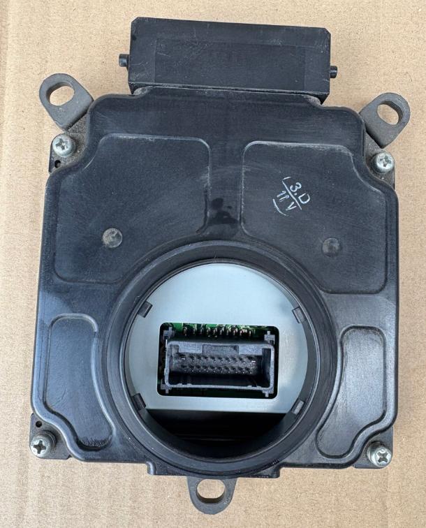 Toyota Rav4 V 2018- suv   Menič LED 89907-42020