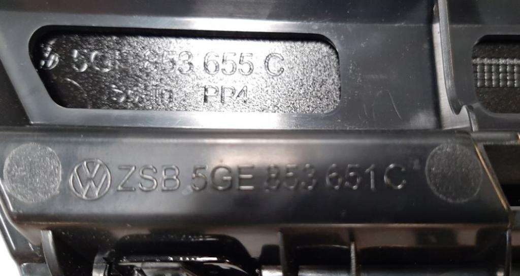 Volkswagen Golf VII 2012-2020 combi 2.0 TDI diesel MT 110 kW 2015  Lišta nárazníka 5GE853651C