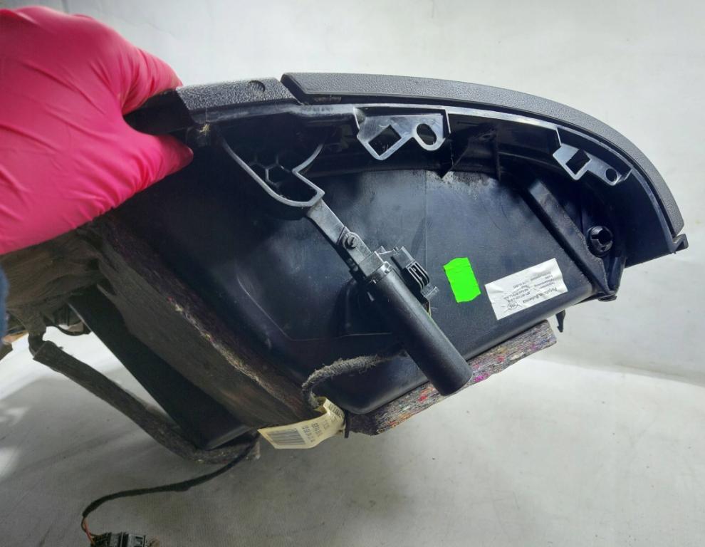 Audi A3 8P 2003-2012 hatchback Priehradka (kastlík) 8P1857035G