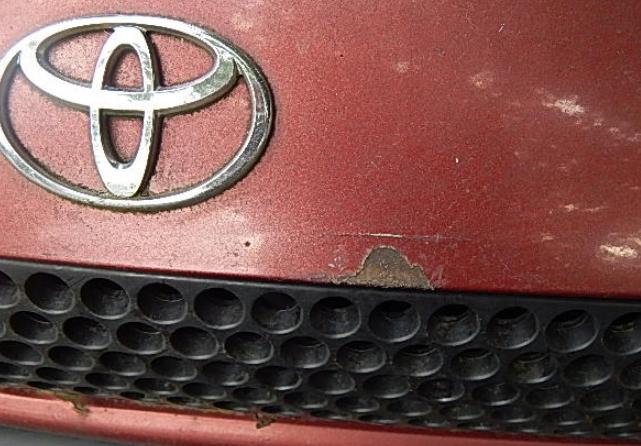 Toyota Corolla E11 1997-2002 sedan 1.4 D4D diesel MT 55 kW 2001 Kapota