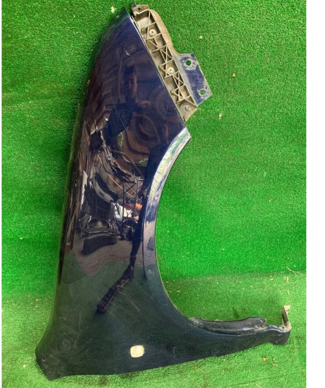 Skoda Fabia I 1999-2007 hatchback 1.2 petrol MT 40 kW 2004  Blatník predný pravý