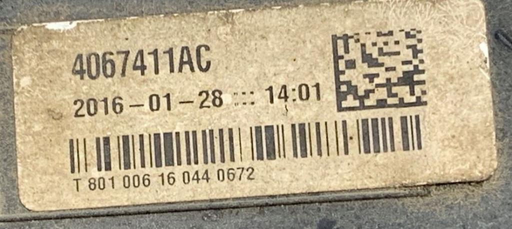 Audi A4 B9 2015-2018 combi AVANT 2.0 TDI diesel AT 110 kW 2016  Nádrž AdBlue 8W0131878AC 4M0907355