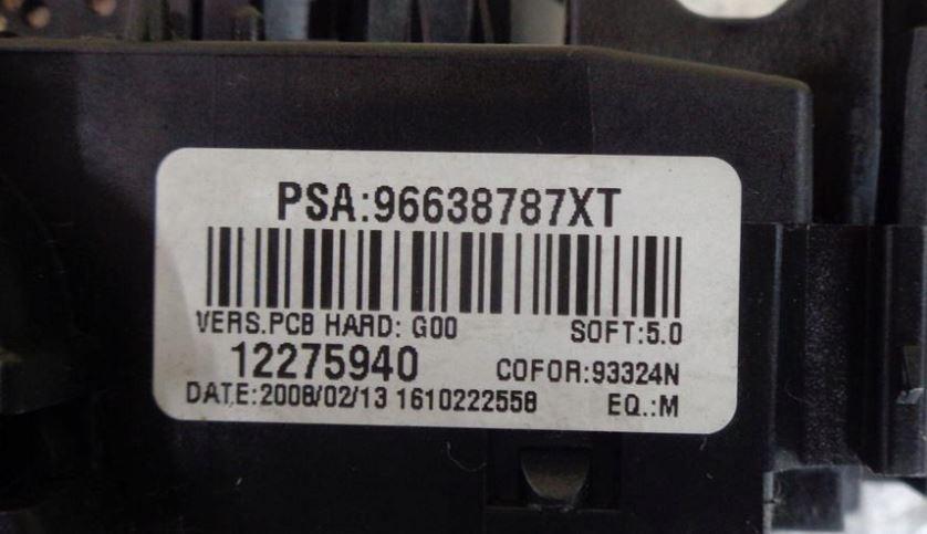 Peugeot 308 I 2007-2013 hatchback 1.6 HDI diesel MT 68 kW 2010  Prepínacie páčky pod volantom 96638787XT