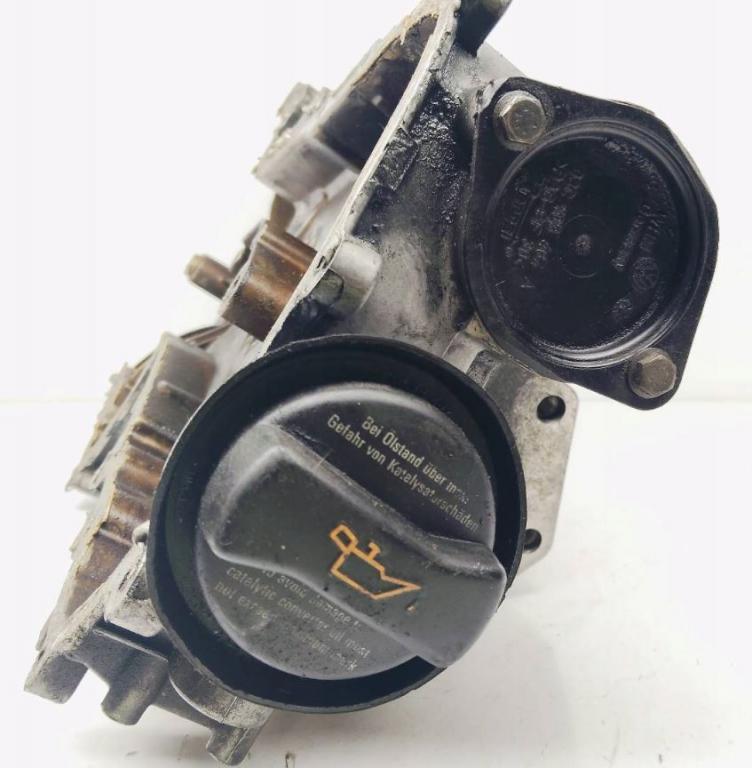 Skoda Fabia II 2007-2014 hatchback 1.2 12v petrol 51 kW 2007  Kryt rozvodu motora 03E109211D