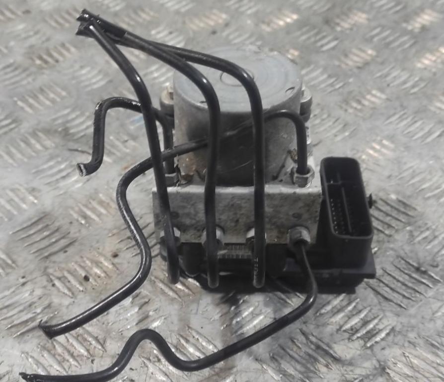 Peugeot Partner II 2008-2018 hatchback 1.6 HDI diesel MT 66.2 kW 2010  Pumpa ABS 9801127580