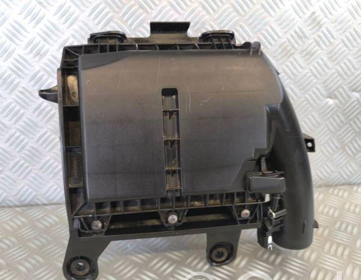 Peugeot Expert II 2006-2016 1.6 HDI 16v diesel 66 kW 2007  Obal vzduchového filtra 9806561080