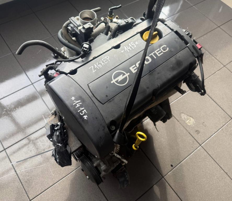 Opel Vectra C 2002-2008 sedan 1.6 16v petrol MT 77 kW 2008  Motor benzín