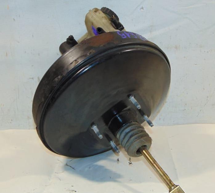 Mercedes Vito W638 1996-2003 2.3 D diesel 1998  Posilňovač bŕzd A0004307708