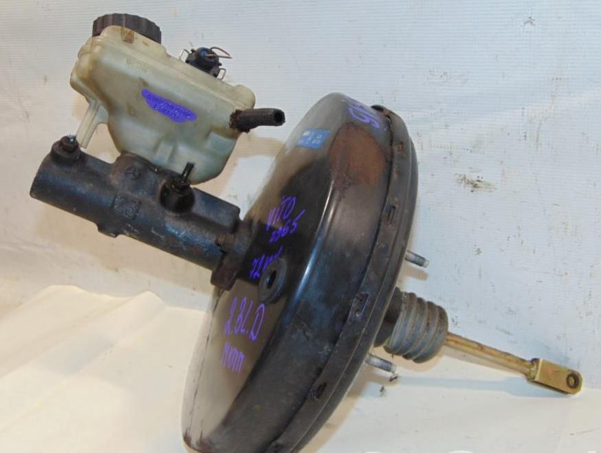 Mercedes Vito W638 1996-2003 2.3 D diesel 1998  Posilňovač bŕzd A0004307708