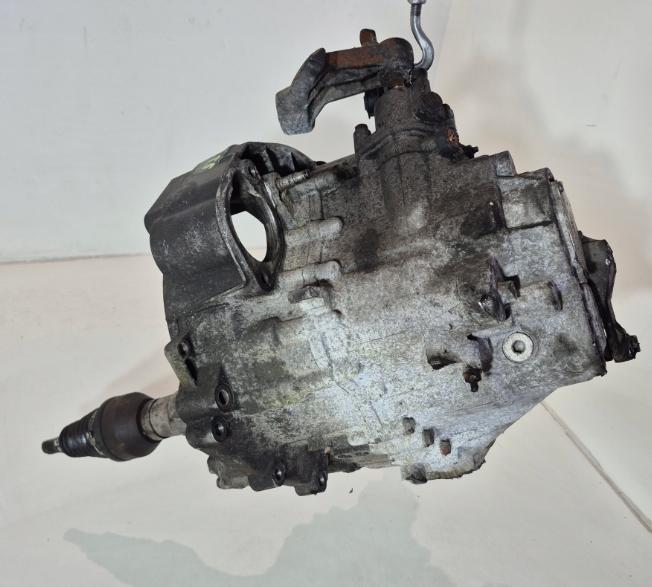 Volkswagen Transporter T5 2003-2015 hatchback 2.5 TDI 4x4 diesel MT 96 kW 2007  Prevodovka manuálna KLF