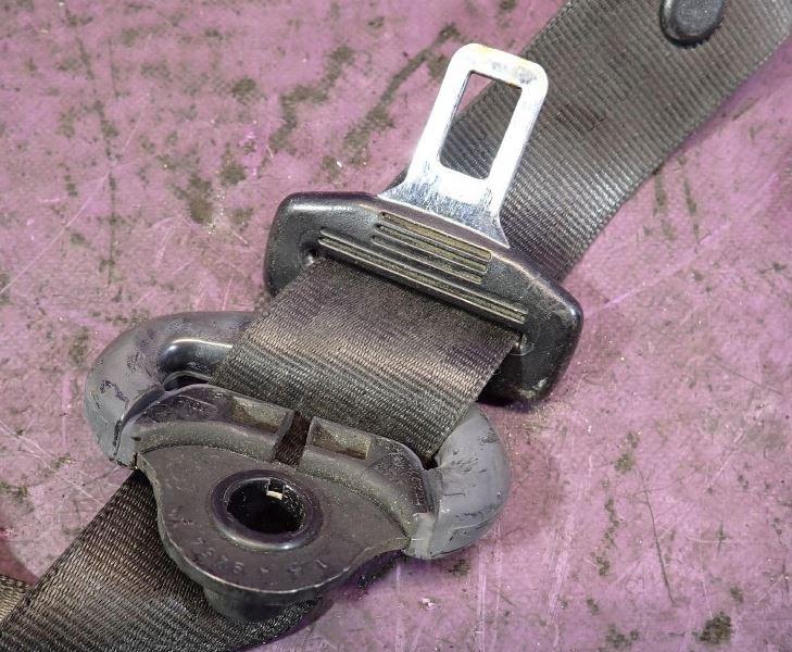 Skoda Fabia I 1999-2007 hatchback 1.2 petrol MT 40 kW 2004  Bezpečnostný pás predný ľavý 6Y0857701A