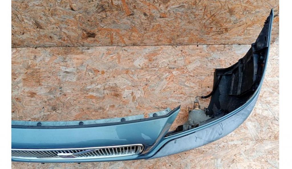 Volvo S80 I 1998-2006 sedan 2.0 T petrol AT 132 kW 2000 Nárazník predný