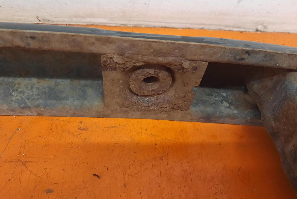 Ford C-Max I 2003-2010 Výstuha zadná 8V4110746AB