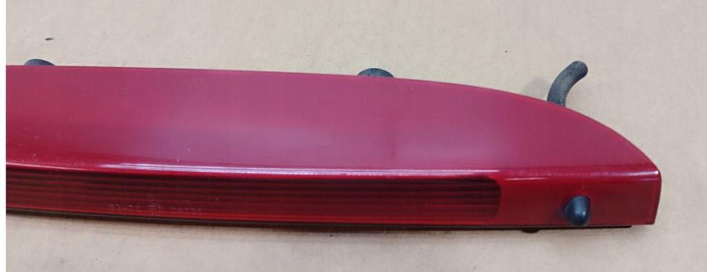 Renault Clio III 2005-2012 combi 1.5 DCI diesel MT 63 kW 2010  Brzdové svetlo zadné (horné) 8200618714