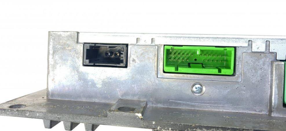 Volvo XC90 I 2002-2014 hatchback 2.4 D5 diesel AT 136 kW 2008  Zosilňovač 31215526 30752610