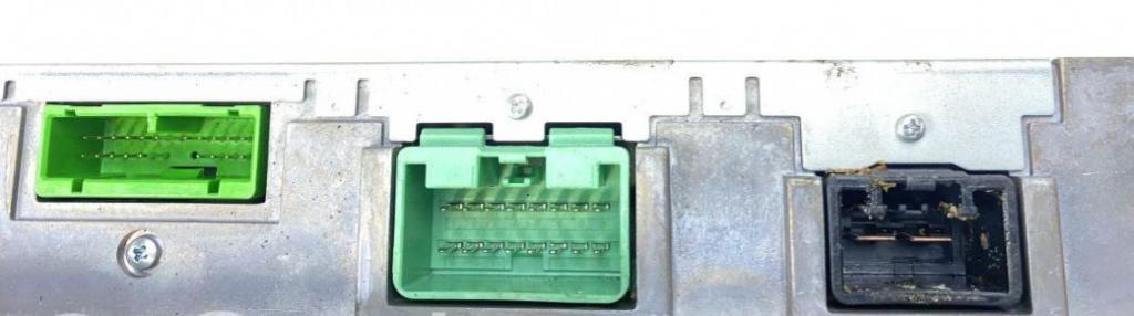 Volvo XC90 I 2002-2014 hatchback 2.4 D5 diesel AT 136 kW 2008  Zosilňovač 31215526 30752610