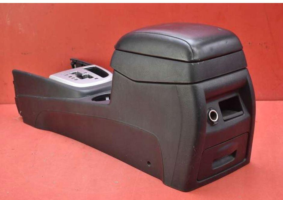 Hyundai Santa Fe II 2006-2012 hatchback 2.2 CRDI diesel AT 110 kW 2007  Lakťová opierka 84691-2B000