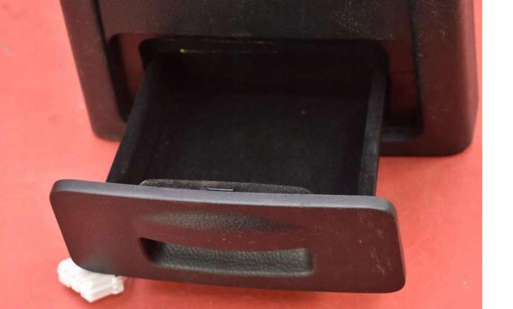 Hyundai Santa Fe II 2006-2012 hatchback 2.2 CRDI diesel AT 110 kW 2007  Lakťová opierka 84691-2B000