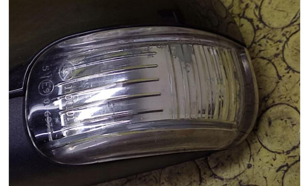 Volkswagen Touran I 2003-2015 hatchback 1.9 TDI diesel MT 77 kW 2007  Spätné zrkadlo vonkajšie ľavé 6pin