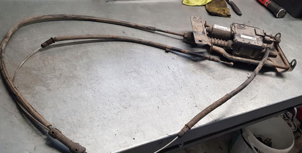 Opel Meriva B 2010-2017 hatchback 1.7 CDTI diesel MT 81 kW 2010  Ručná brzda elektrická 13334738