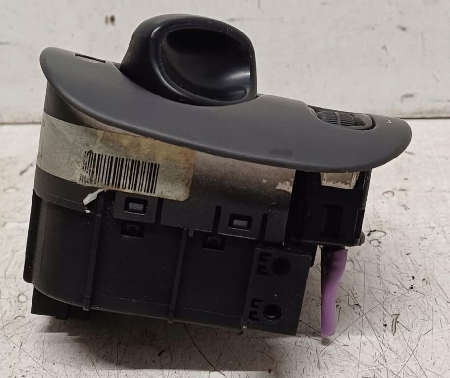 Mercedes C W203 2000-2007 combi 2.2 CDI diesel 105 kW 2001  Prepínač svetiel A2035450604