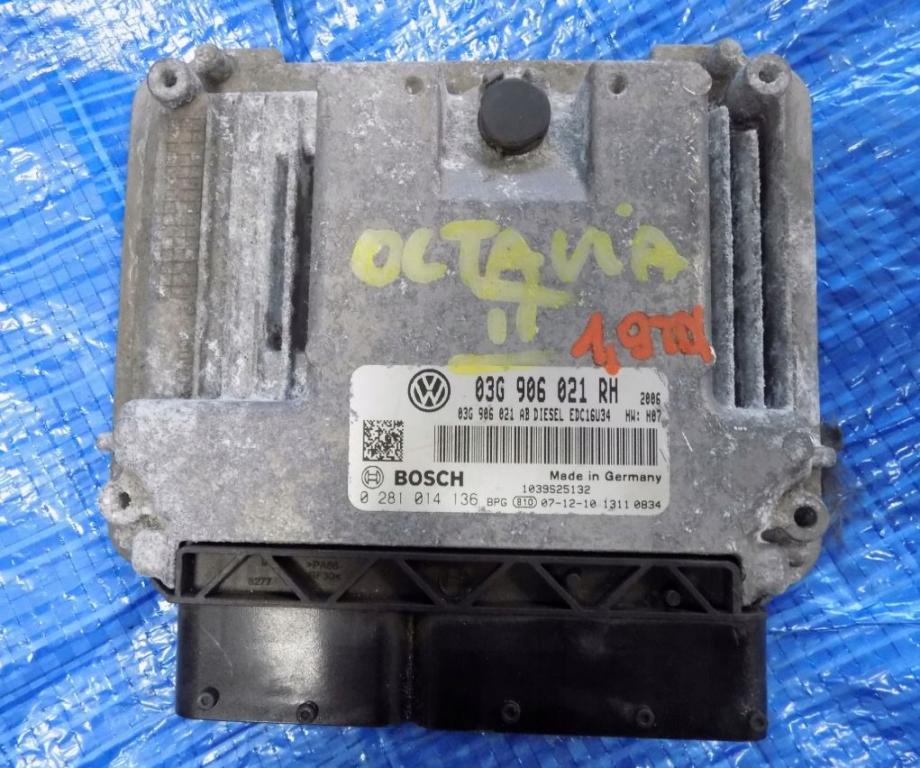 Skoda Octavia II 2004-2013 hatchback 1.9 TDI diesel AT 77 kW 2007  Riadiaca jednotka motora 03G906021RH
