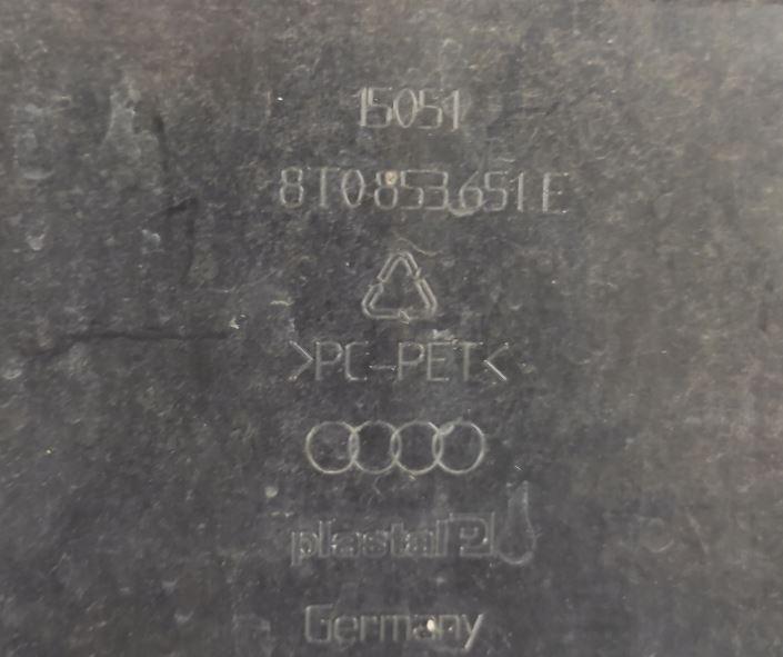 Audi A5 8T 2007-2016 hatchback 3.0 TDI V6 diesel AT 176 kW 2011  Mriežka predná (maska chladiča) 8T0853651E