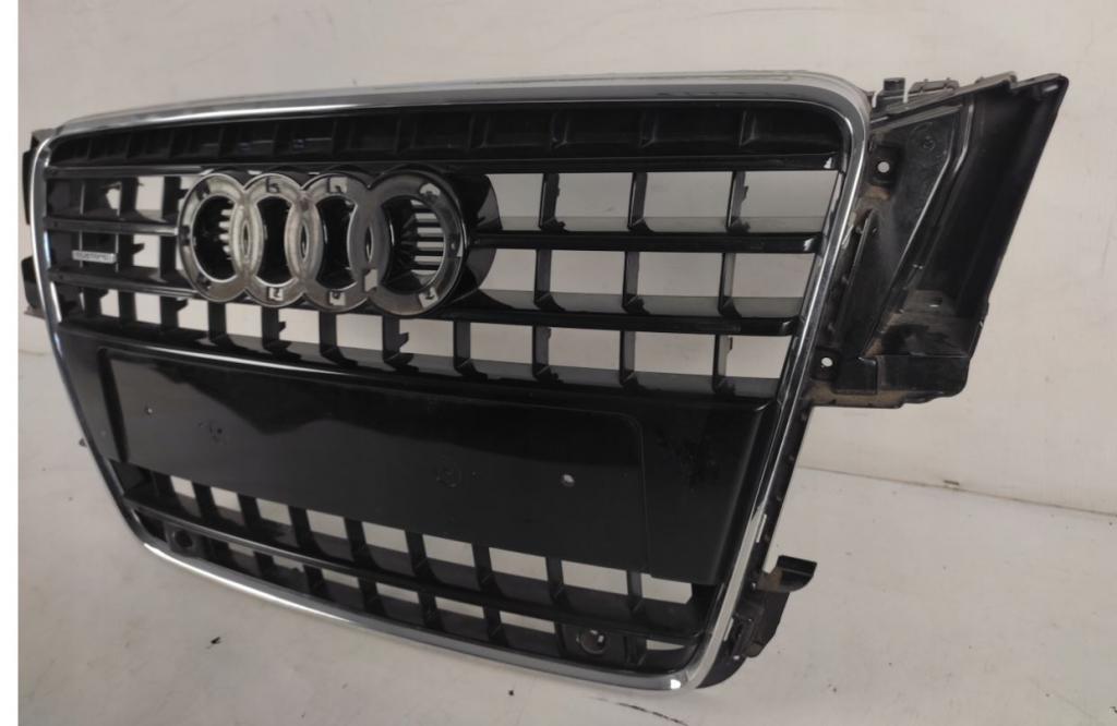 Audi A5 8T 2007-2016 hatchback 3.0 TDI V6 diesel AT 176 kW 2011  Mriežka predná (maska chladiča) 8T0853651E
