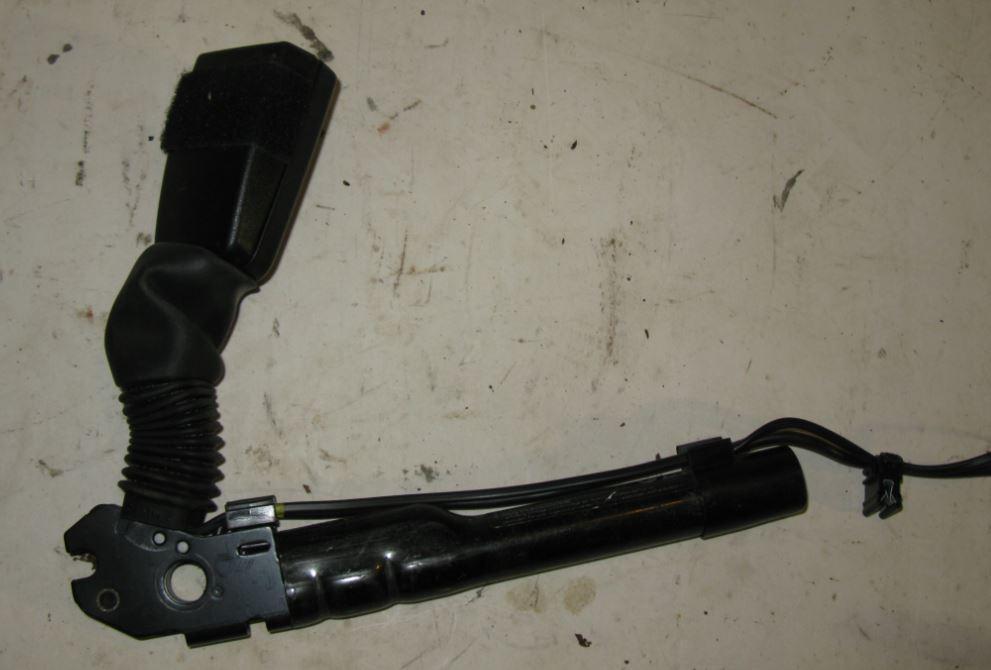 BMW 1 F20 2011-2019 hatchback 1.6 T petrol AT 125 kW 2012  Bezpečnostný pás predný ľavý napinac  7259387 34110143B