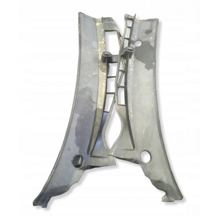 Skoda Octavia I 1996-2010 hatchback 1.9 TDI diesel MT 66 kW 2000  Torpédo (plast pod čelným sklom) 1u0819403 1u0819404