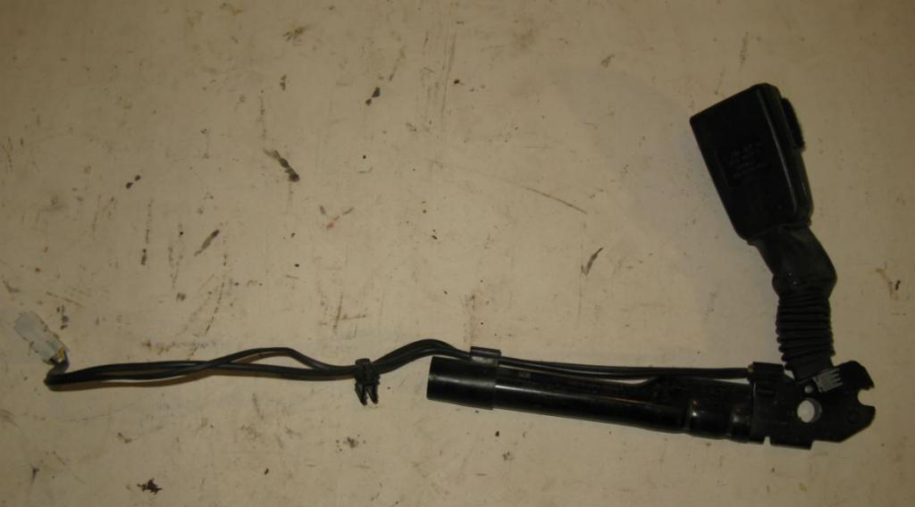 BMW 1 F20 2011-2019 hatchback 1.6 T petrol AT 125 kW 2012  Bezpečnostný pás predný ľavý napinac  7259387 34110143B