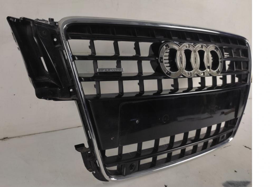 Audi A5 8T 2007-2016 hatchback 3.0 TDI V6 diesel AT 176 kW 2011  Mriežka predná (maska chladiča) 8T0853651E