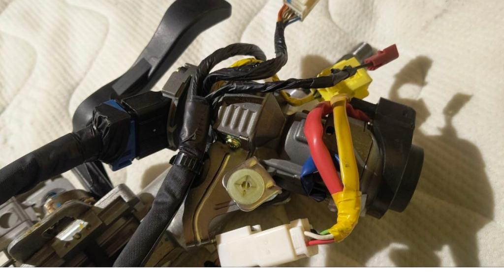 Kia Rio III 2011-2017 hatchback 1.2 16v petrol MT 62.5 kW 2014  Servočerpadlo 56300-1W100 56300-1W200