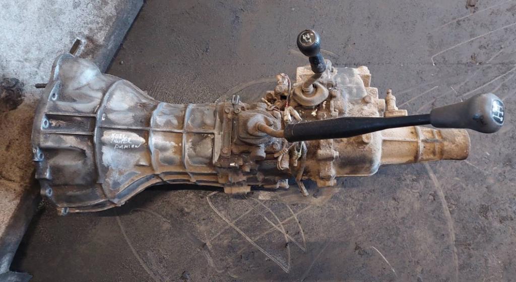 Isuzu Trooper 1983-1992 2.5 petrol MT 85 kW  Prevodovka manuálna