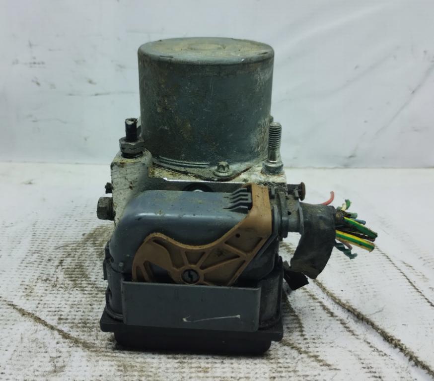 Citroen C4 I 2004-2011 hatchback 1.6 16v petrol MT 80 kW 2005  Pumpa ABS 9661886780 0265231508