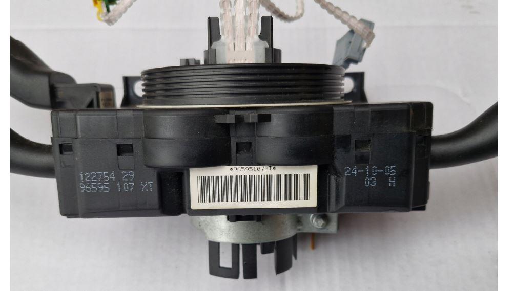 Citroen Berlingo I 1996-2008 minivan 1.4 8v petrol 55 kW 2005  Prepínacie páčky pod volantom 96595107XT