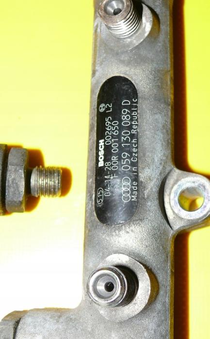 Audi A6 C6 2004-2011 sedan 3.0 TDI diesel AT 165 kW   Vstrekovacia lišta 059130089D 059130090J