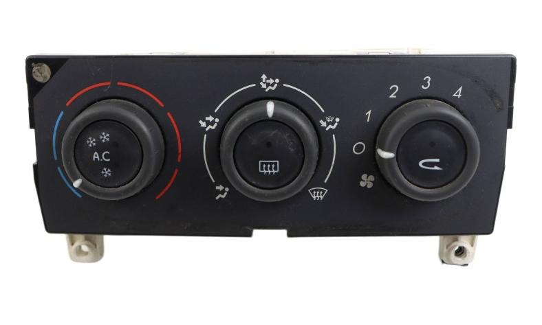 Renault Laguna II 2001-2007 Panel kúrenia/klimatizácie 52485189