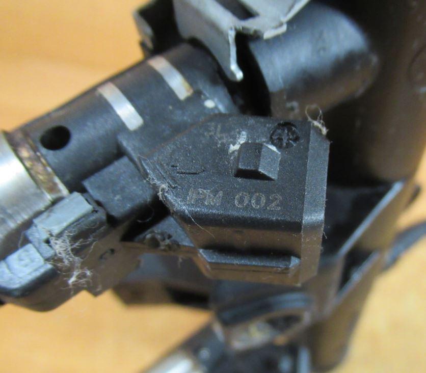 Peugeot 206 hatchback 1.1 8v petrol MT 44 kW 2003  Vstrekovacia lišta IPM002