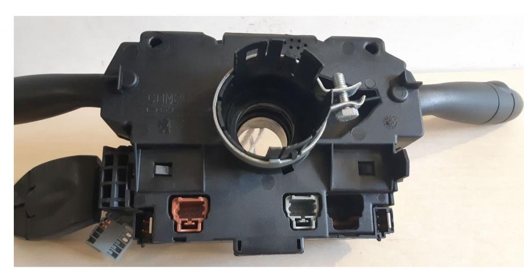 Citroen Xsara Picasso hatchback 2.0 HDI diesel MT 66 kW 2001  Prepínacie páčky pod volantom 96595072XT