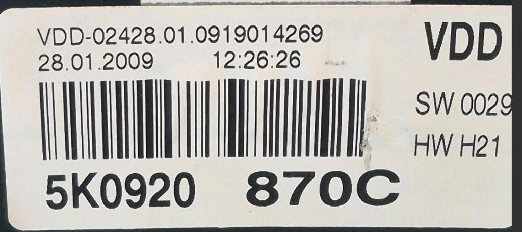 Volkswagen Golf VI 2008-2013 hatchback 2.0 TDI diesel MT 81 kW 2009  Prístrojová doska 5K0920870C VDD024280 0919014269