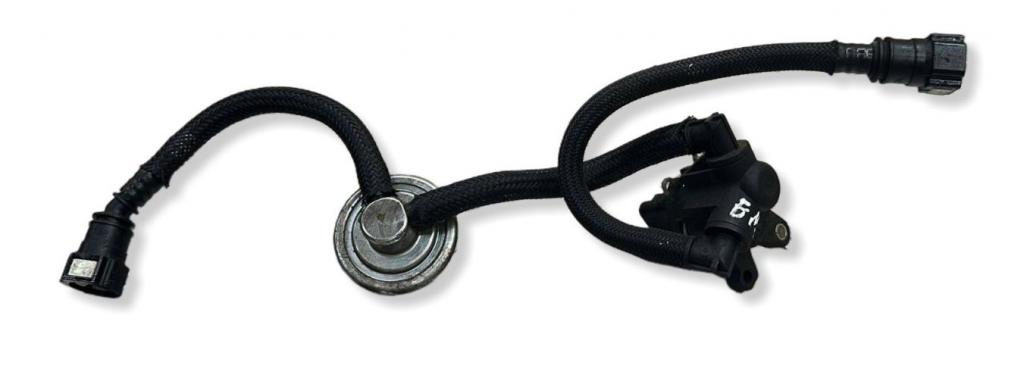 Ford Transit Courier 2014-2023 hatchback 1.5 TDCI diesel MT 55 kW 2017  Rúrky paliva 627160