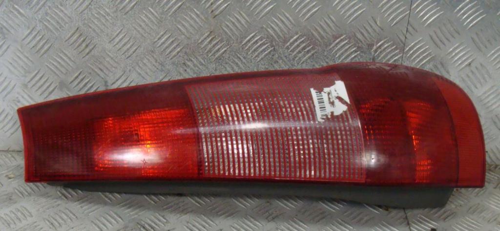 Fiat Punto I 1993-1999 hatchback 1.1 petrol MT 40 kW 1996  Svetlo zadné pravé