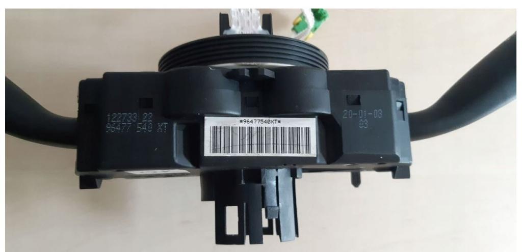 Peugeot 307 hatchback 1.6 HDI diesel 66 kW 2007  Prepínacie páčky pod volantom 96477540XT