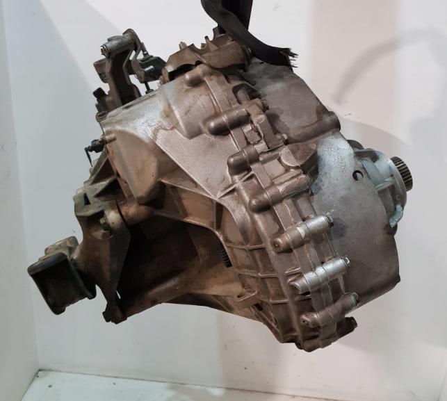 Volkswagen Transporter T5 2003-2015 hatchback 2.5 TDI diesel MT 96 kW  Prevodovka manuálna JKT