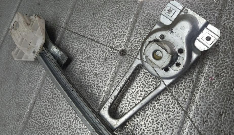 Volkswagen Polo III 6N 1994-2001 hatchback 1.0 petrol MT 37 kW 2000  Mechanizmus sťahovania okna zadný pravý 6N4839402